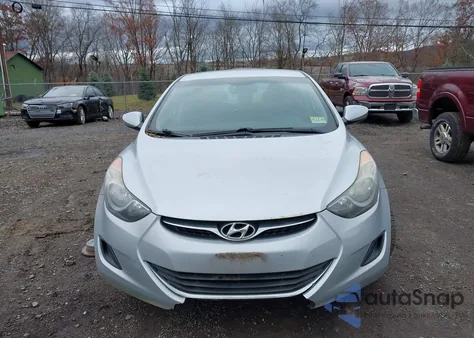 2013 Hyundai Elantra Gls z USA, uszkodzony, nr VIN 5NPDH4AE8DH264071